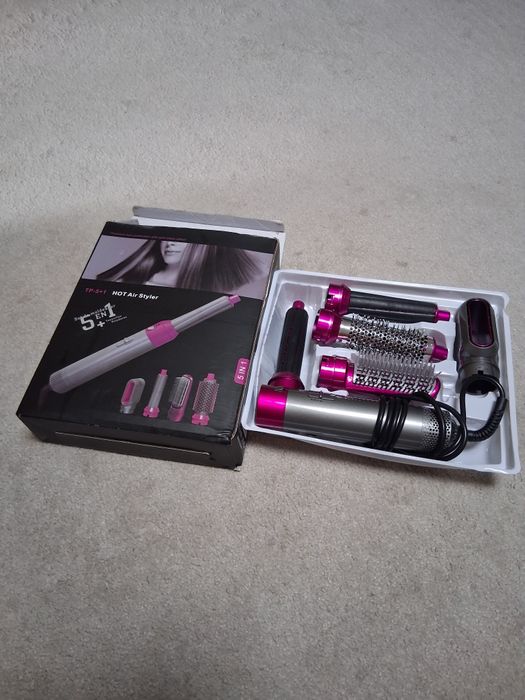 Secador de cabelo 5 em 1 ,completamente novo.