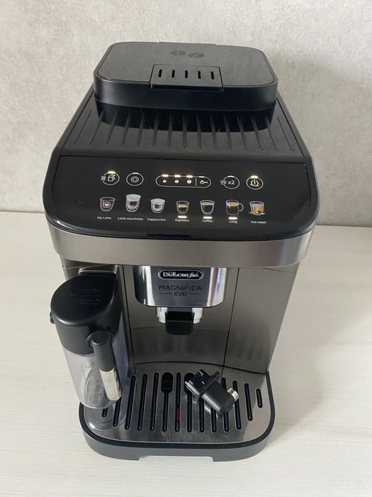 Кавомашина DeLonghi Magnifica EVO ECAM 290.81 НОВА є Вибір