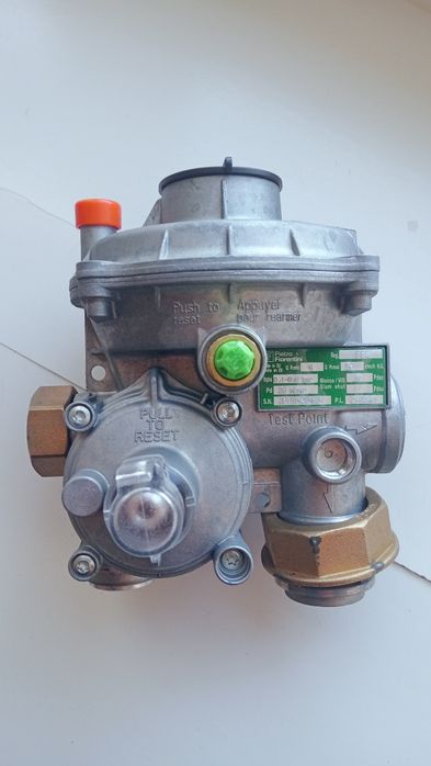 Регулятор тиску FES