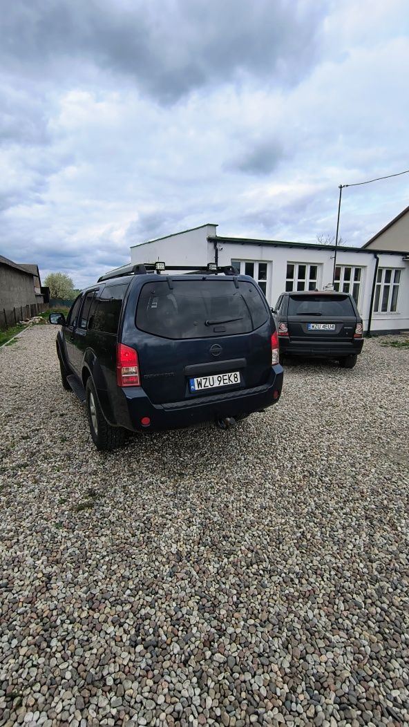 Nissan Pathfinder 2007r lub zamiana na pickupa