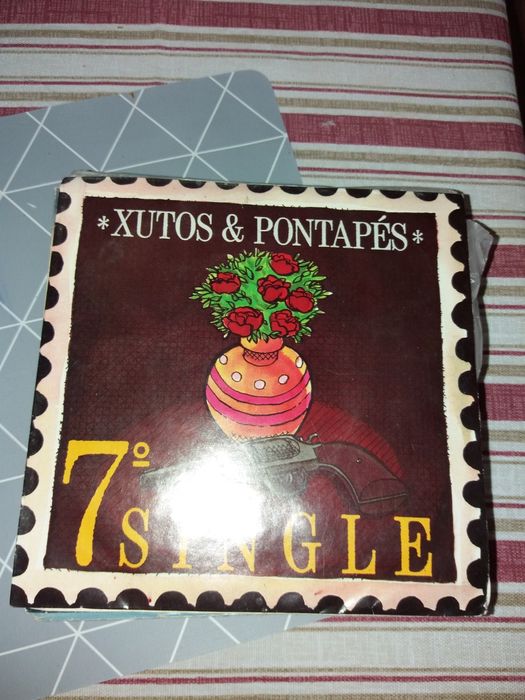 discos de vinil singles em bom estado muito antigos