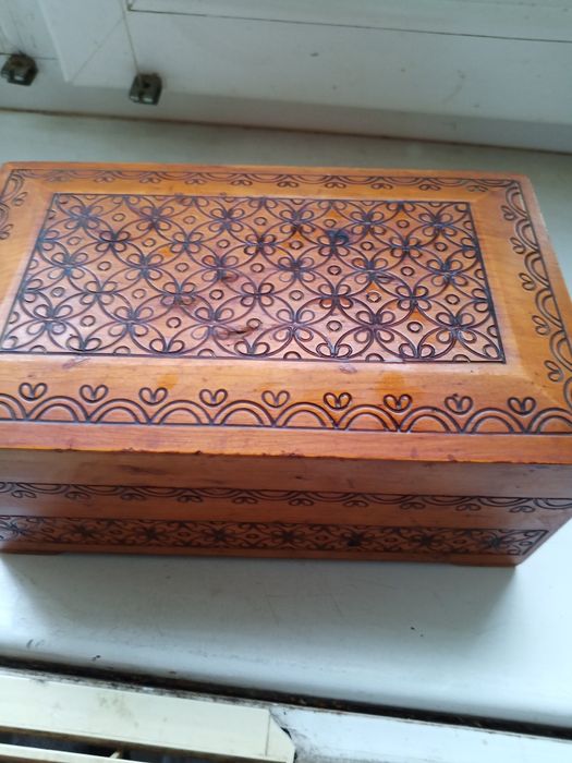 Шкатулка дерево .