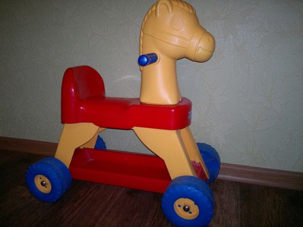 APERGIS Toys (Греция) фирменная лошадка для катания каталка машина