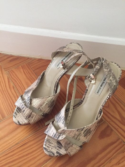 Sandalias compensadas