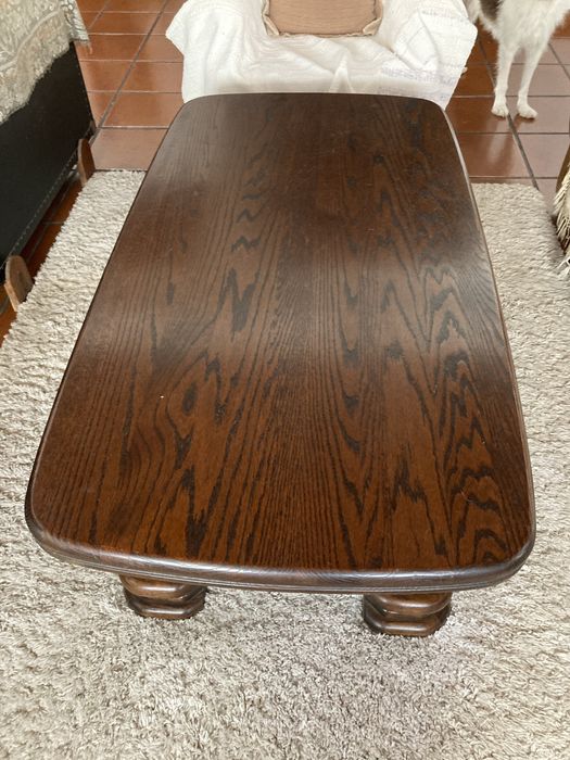 Mesa de café em madeira