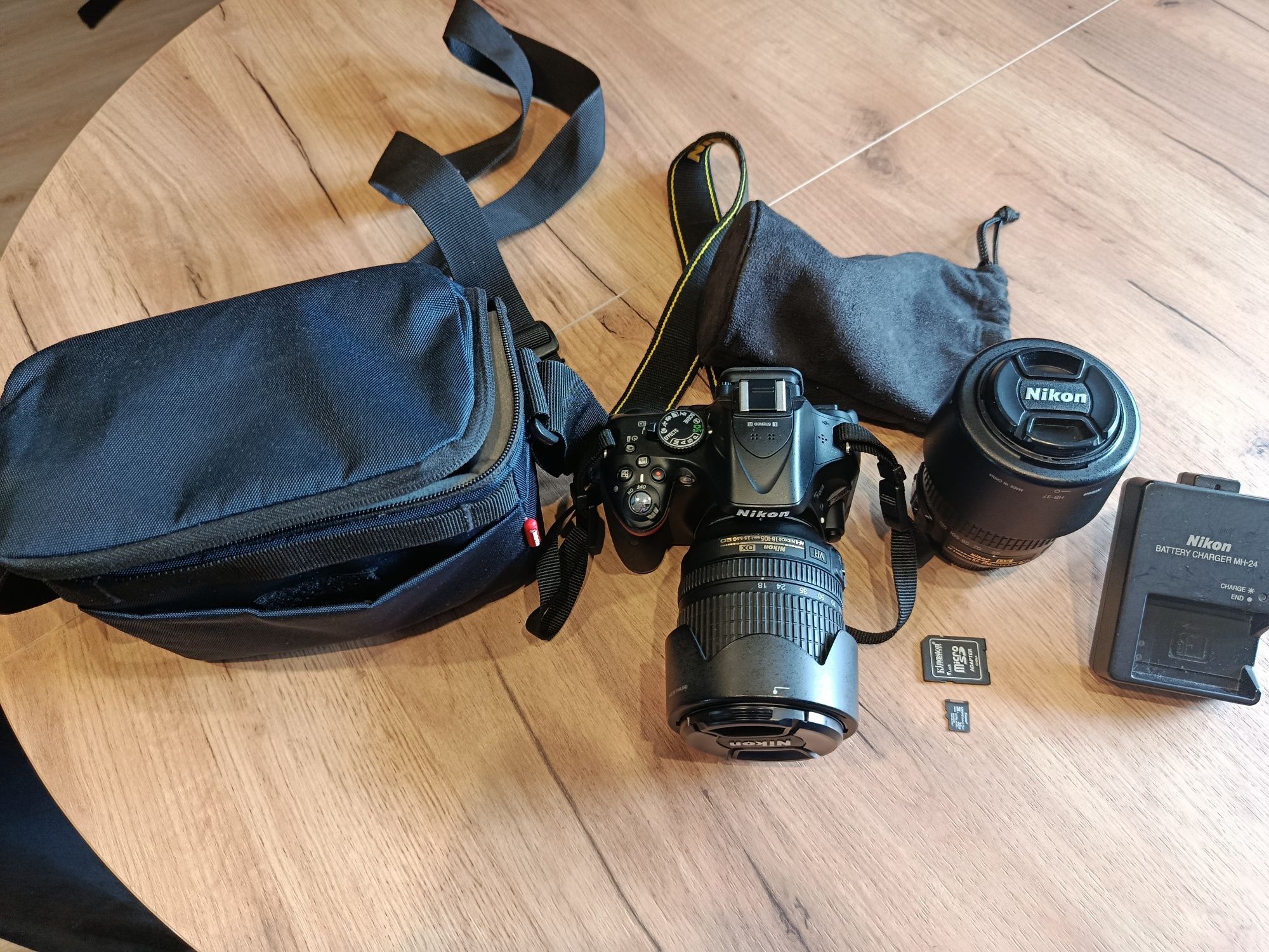 Nikon D5200 plus 2 obiektywy futerał karta pamięci