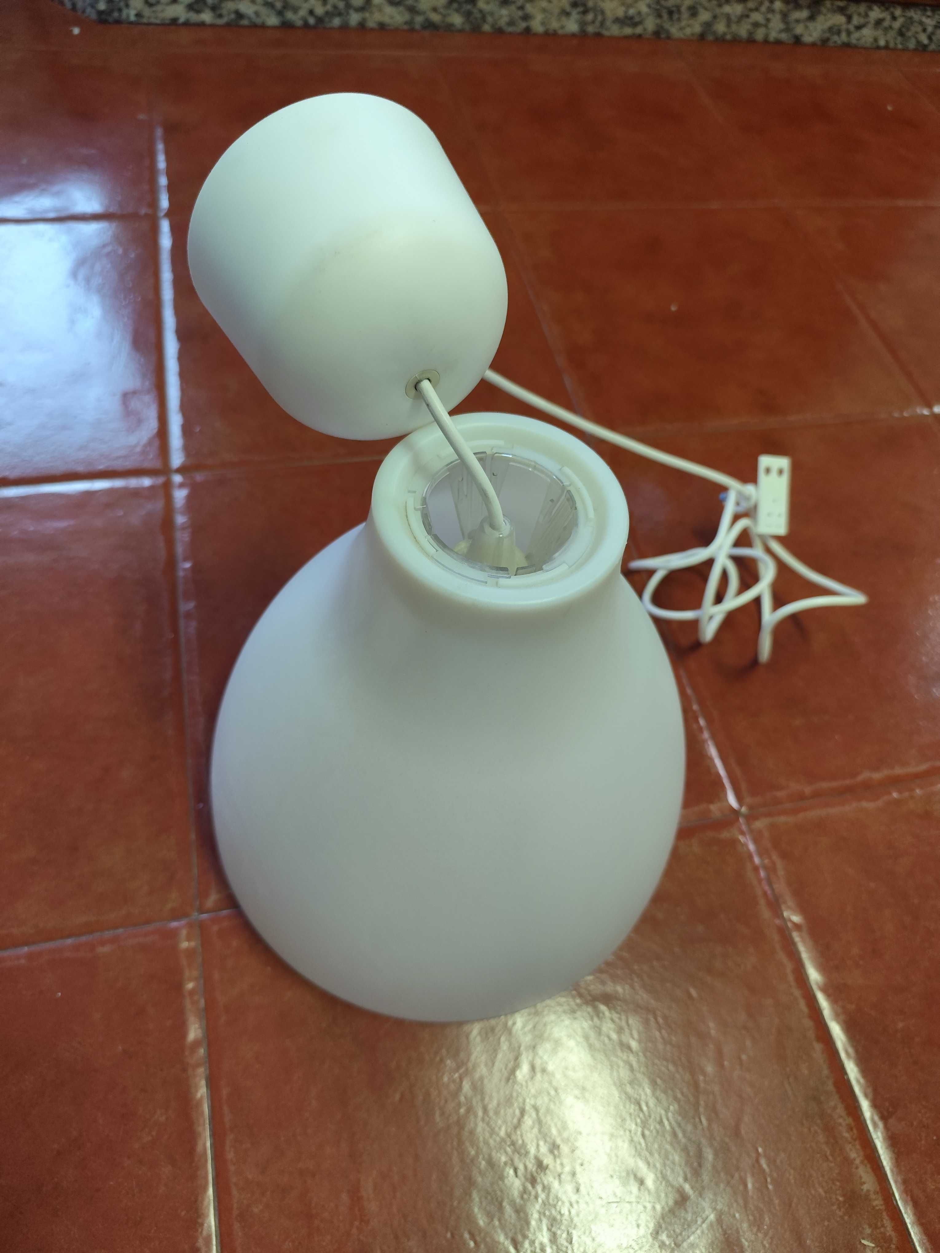 candeeiro para quarto ou sala