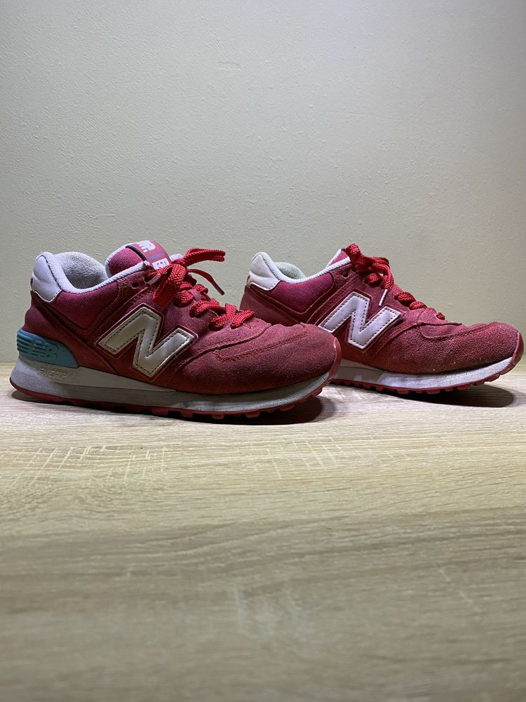 Женские кроссовки new balance нубук