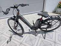 Bicicleta elétrica com motor boch