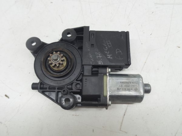 Motor vidro frente direito RENAULT Megane III Grandtour (KZ0/1)