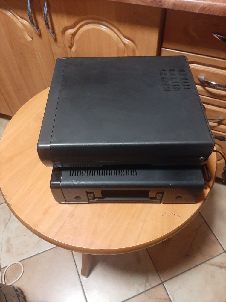 Magnetowid VHS Toshiba Sanyo uszkodzone cena za całość