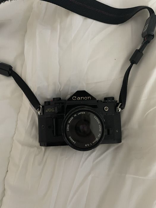 Canon A-1 + Canon FD 35 mm f/2.8