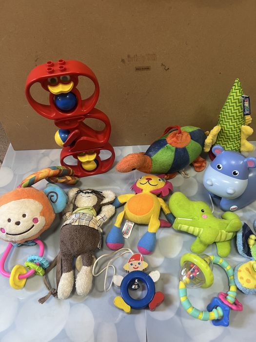 Лот іграшок для малюків #2