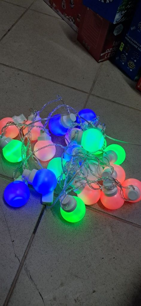 Lampki choinkowe światełka kule bombki kolorowe ozdobne kulki led