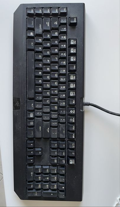 Pack.  Teclado rato Razer/  carregado apple