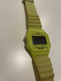 Timex Indiglo elektroniczny