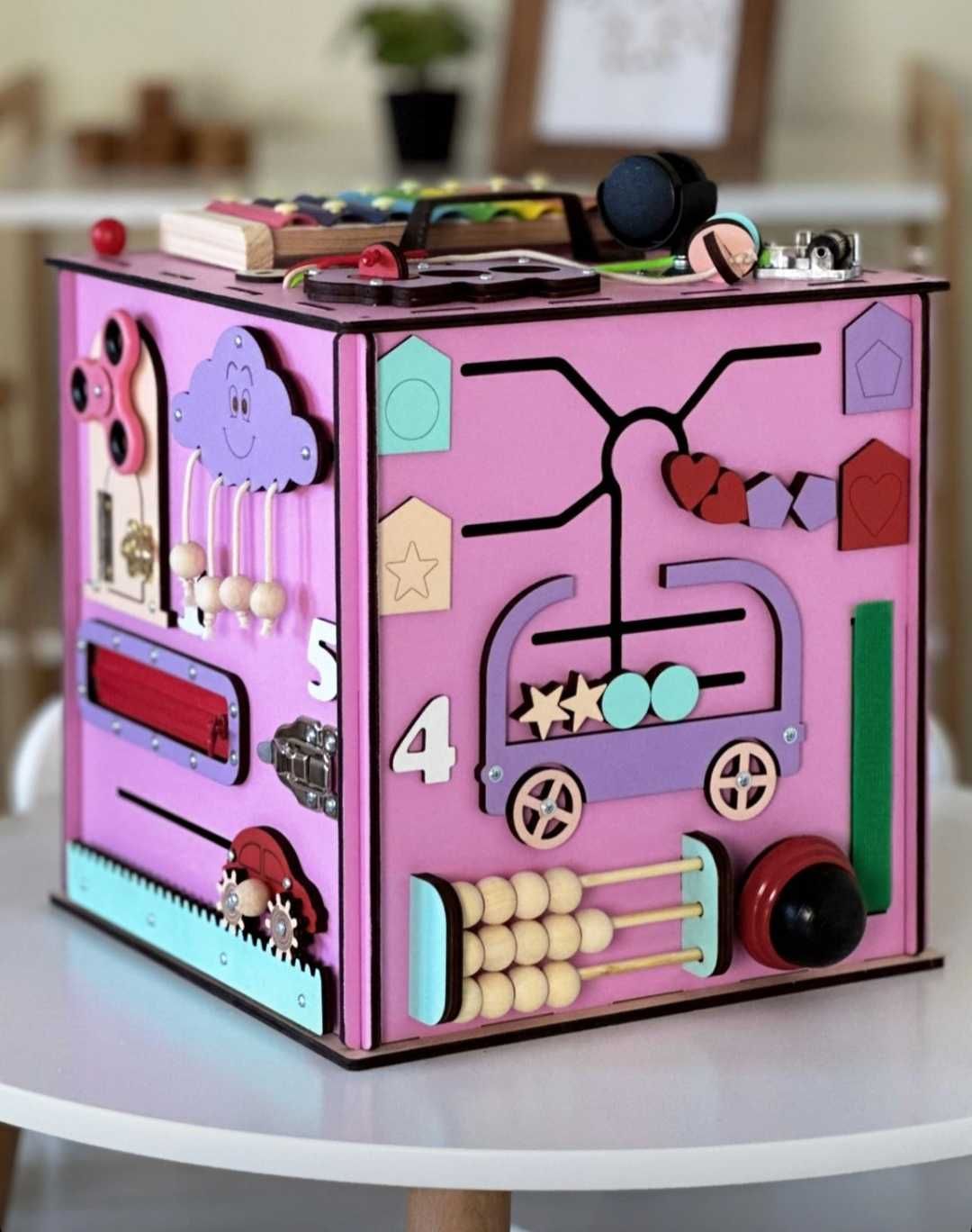 Рожевий бізікуб для дівчинки, великий кубік, бізіборд, іграшка, куб