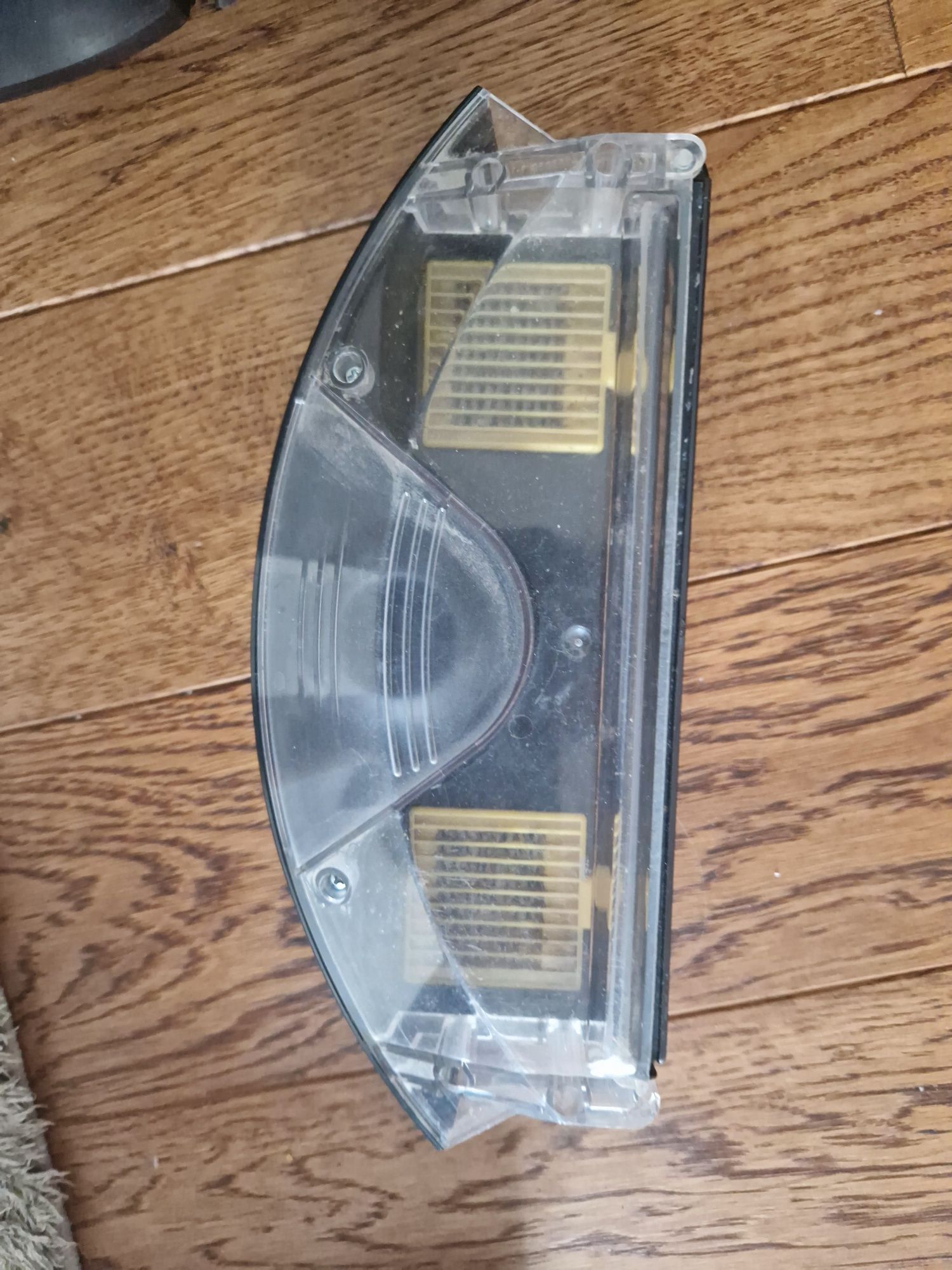 iRobot Roomba Пилосмок