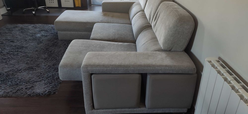 Sofá com chaise long