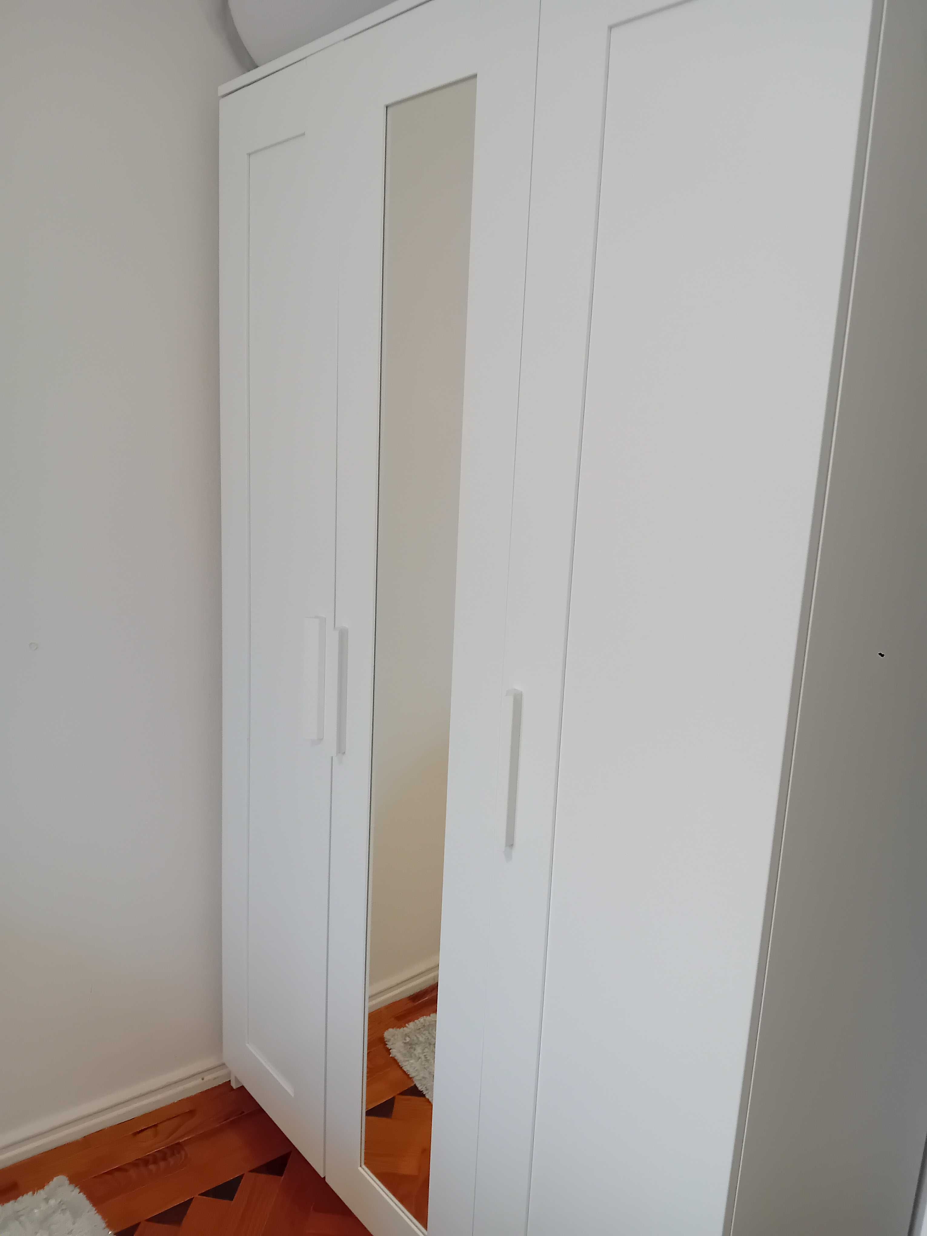 BRIMNES Roupeiro c/3 portas, branco, 117x190 cm