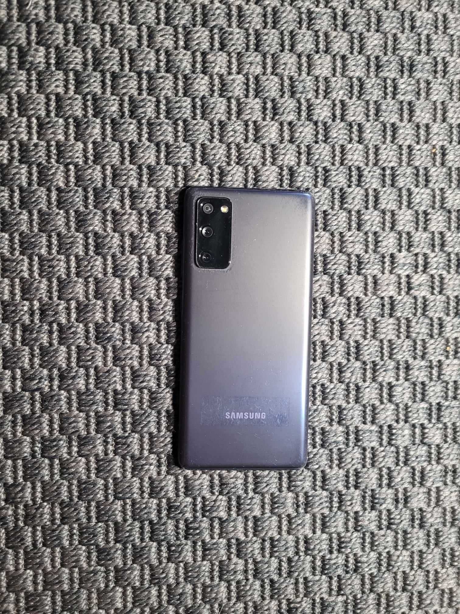 Smartfon Samsung Galaxy S20 FE 8GB/256GB Niebieski + Etui