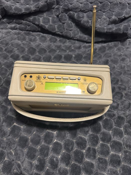 Радіо приймач roberts