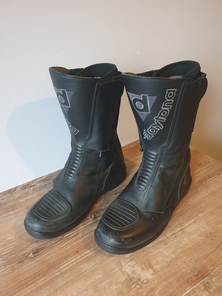 Buty DAYTONA TRAVEL STAR GTX rozm. 44
ROZ.43 CZARNE

Witaj na Olimpie