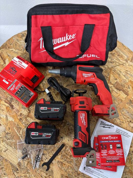 Milwaukee M18 Fuel Zestaw 2 narzędzi do płyt gipsowych itp. 2x 5.0Ah