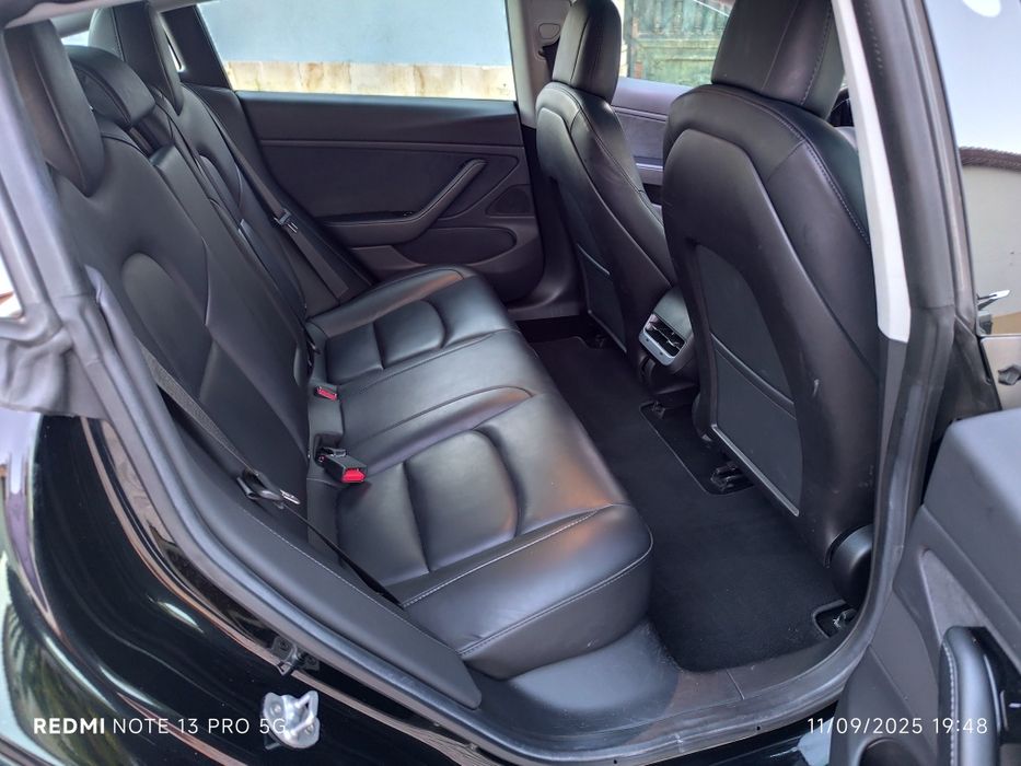 Tesla AWD Long Range 491 CV autonomia 580km IVA Dedutível NACIONAL