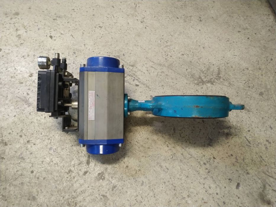 Задвижка з пневмоприводом DN100,200.