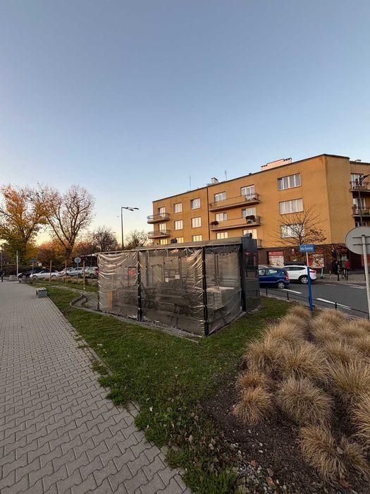 Punkt gastronomiczny Take Away Plac Jacka Kuronia metro Marymont