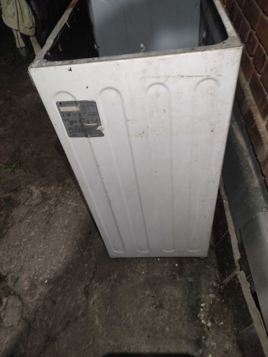 Продам корпус к LG стиральной машине ЛЖ перегородка и лицевая панель.