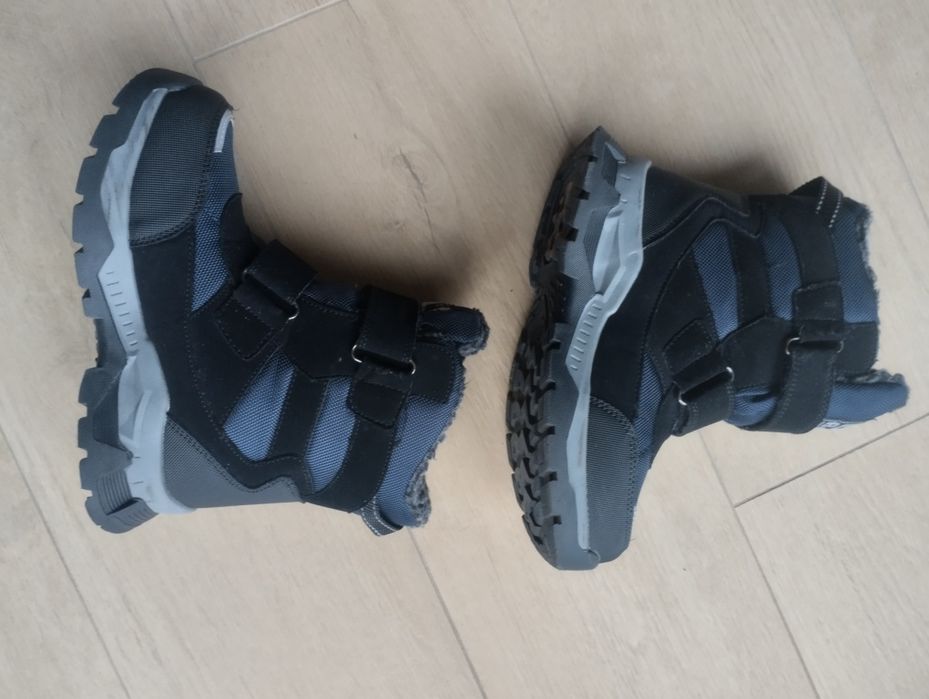 Kozaki śniegowce dla chłopca r. 36  jak nowe