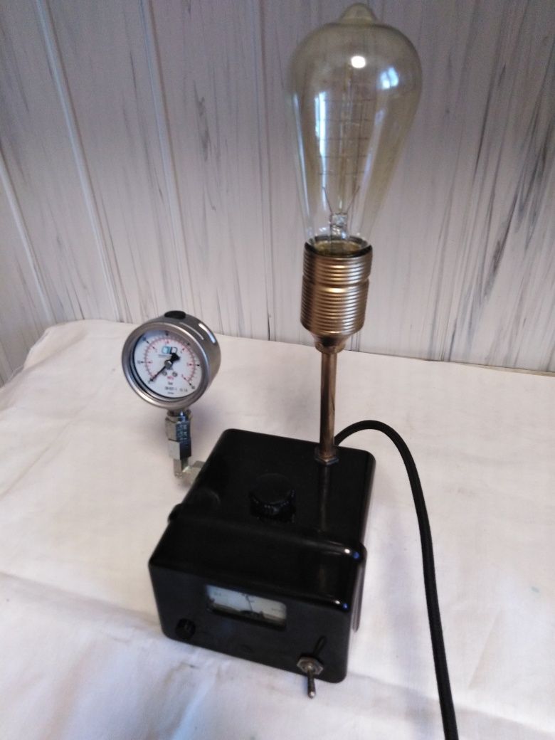 Lampa Edison stary miernik temperatury ETA bakielit loft vintage