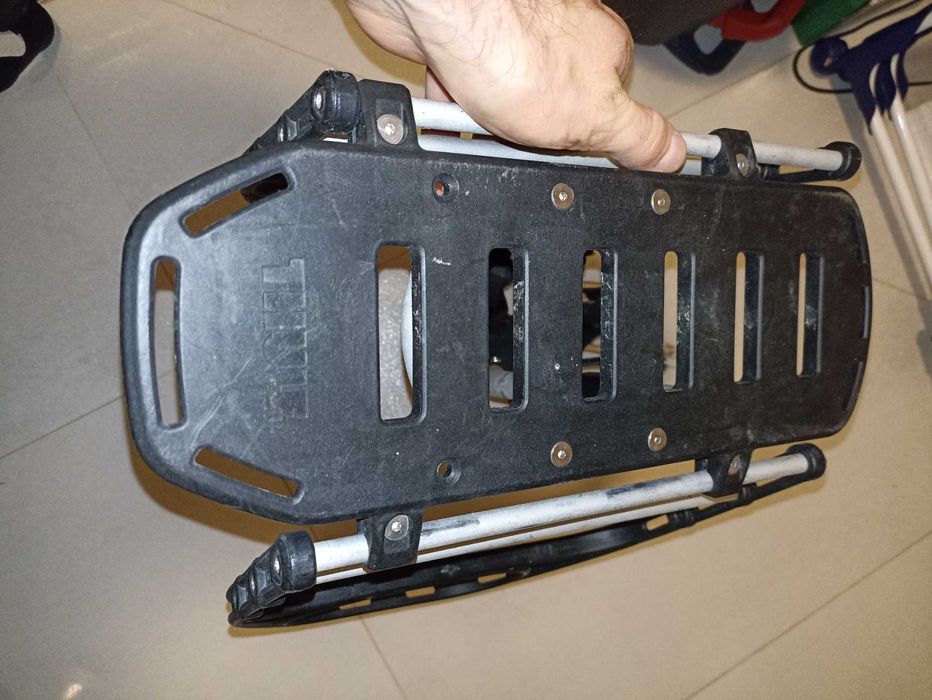 Bagażnik do roweru Thule Rack + stelaż boczny