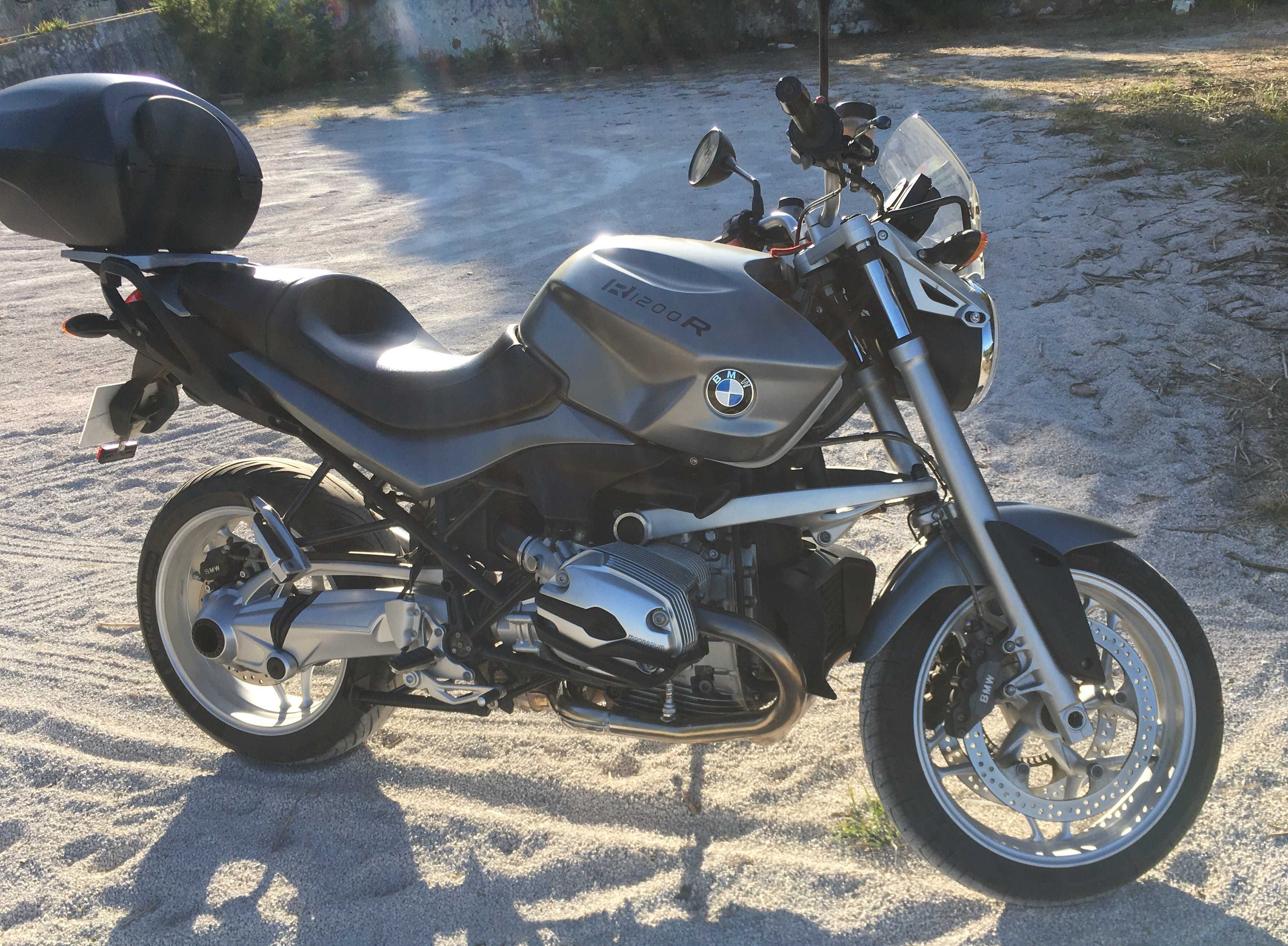 BMW R1200 R Irrepreensível