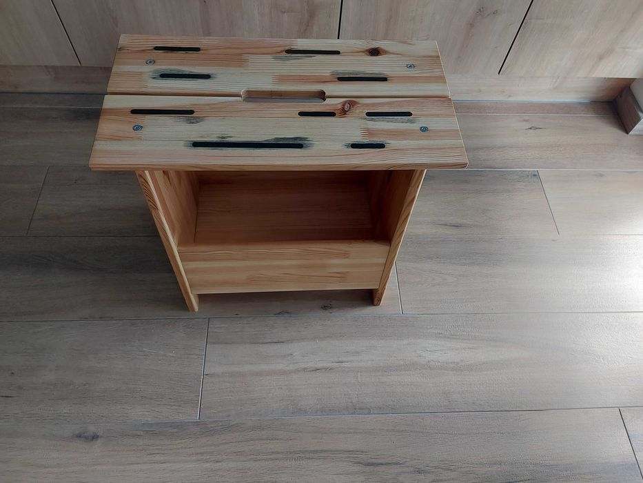 Taboret/ siedzisko/ stołek z funkcją schowka/ przechowywania