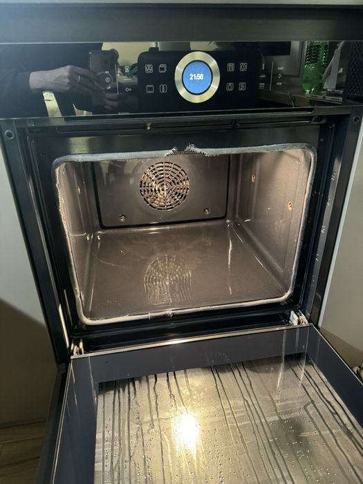 Духова шафа Bosch HBG675BB1