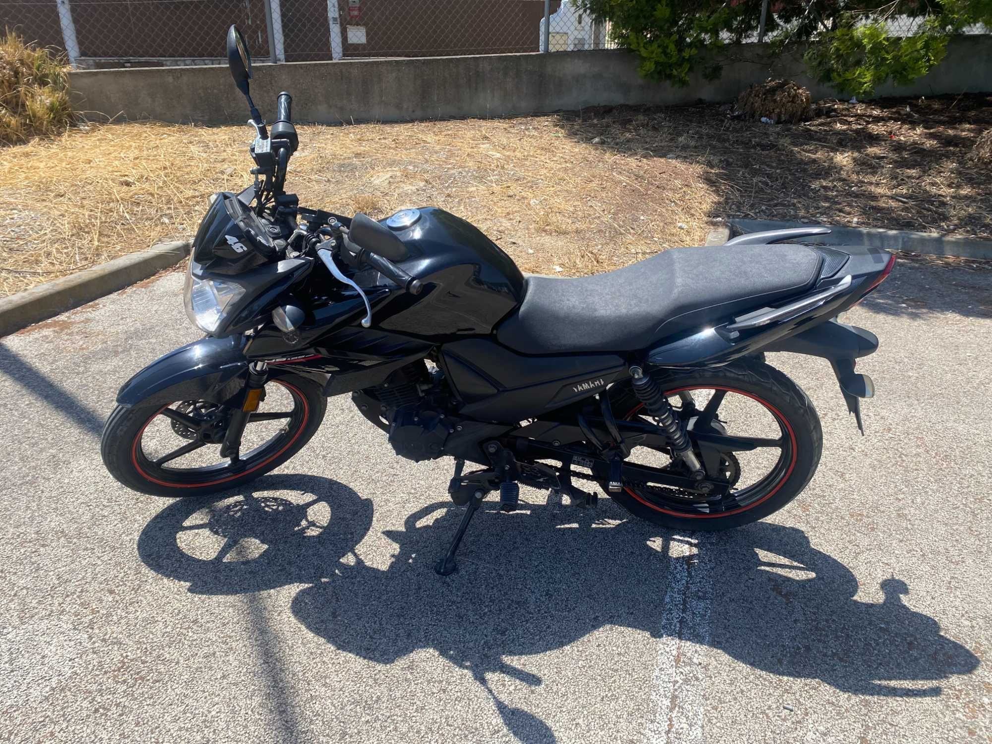Yamaha YS 125 • 2018 • Económica e Fiável