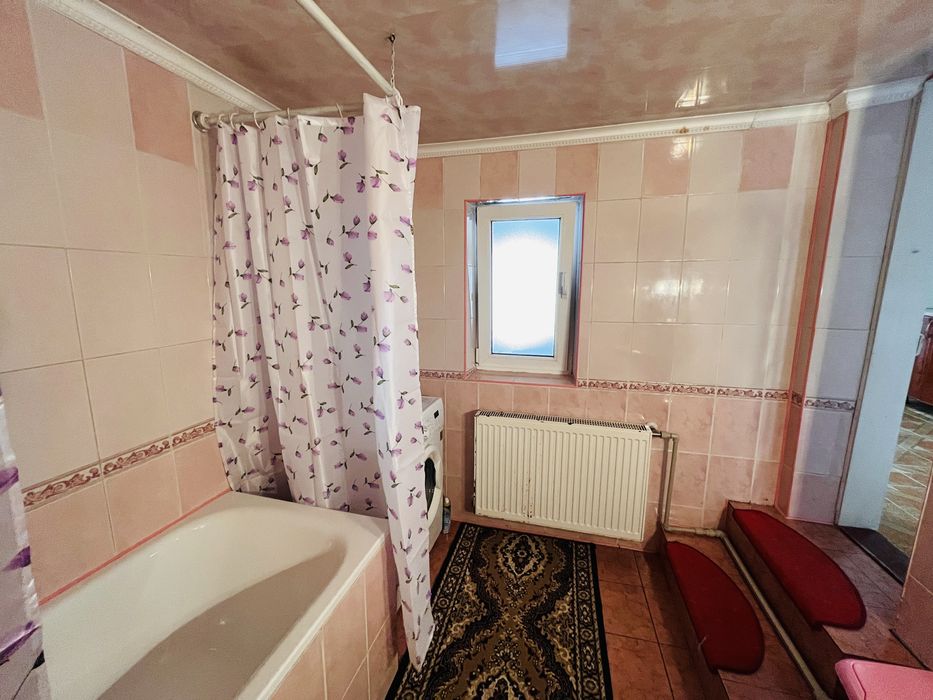 Будинок у Новоселиці — БЕЗ КОМІСІЇ, можливо придбати під євідновлення