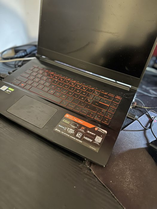 MSI computador portatil