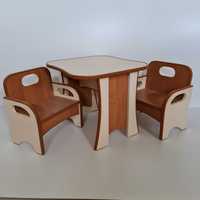 Столик і два кресла для годування та розвитку