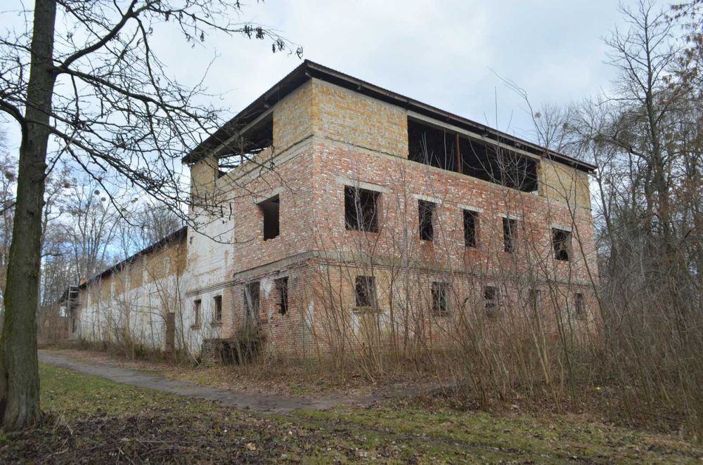 Продам торгово розваажальне приміщення