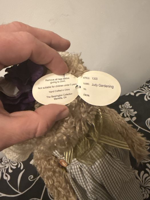 Przepiękny misiek na stojaku