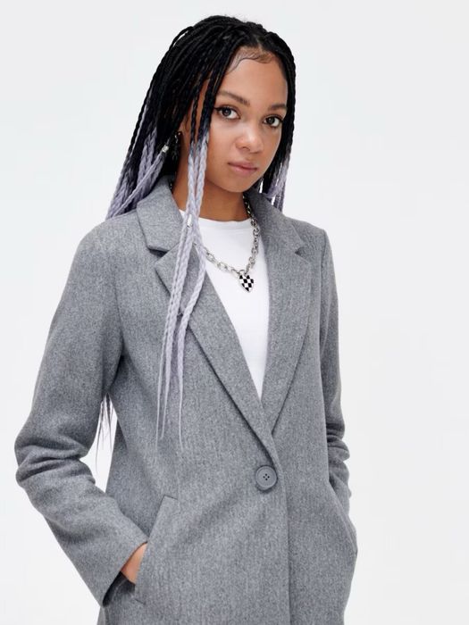 Пальто жіноче Cropp xs розміру сірого кольору  та без підкладки  стан