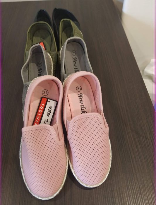 Szare trampki rozmiar 30