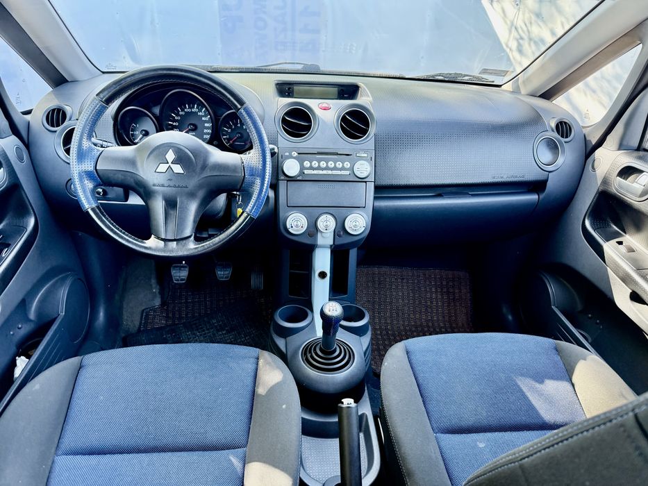 Mitsubishi Colt 1.3 > Klima > 2008 > Hak > El.Szyby > Zadbany