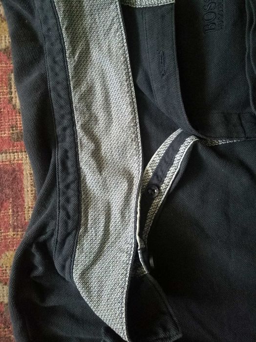 Продам футболку поло Hugo Boss большого размера.