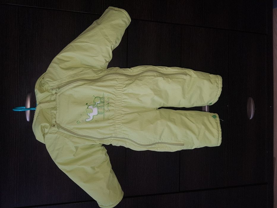 Zielony (żywy kolor) kombinezon zimowy ze słonikami roz. 74-80