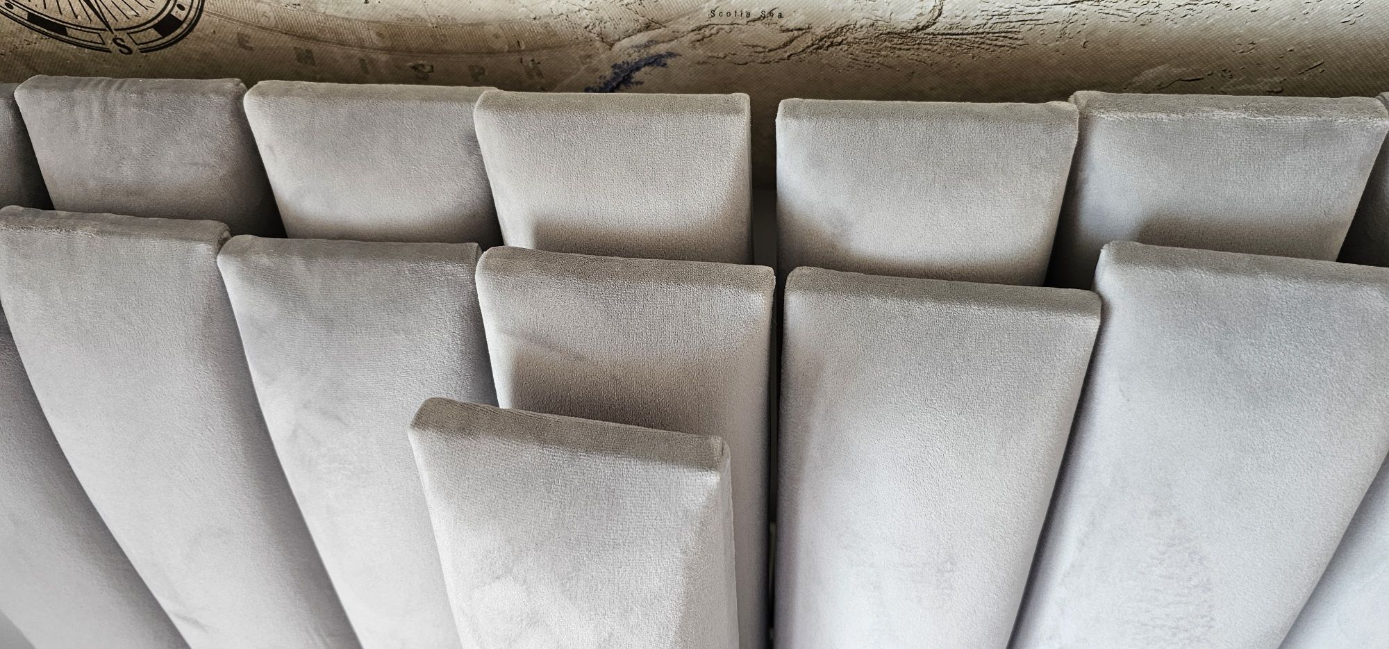 Wyjątkowe panele tapicerowane (15 sztuk) – ręczne wykonanie, stan idea